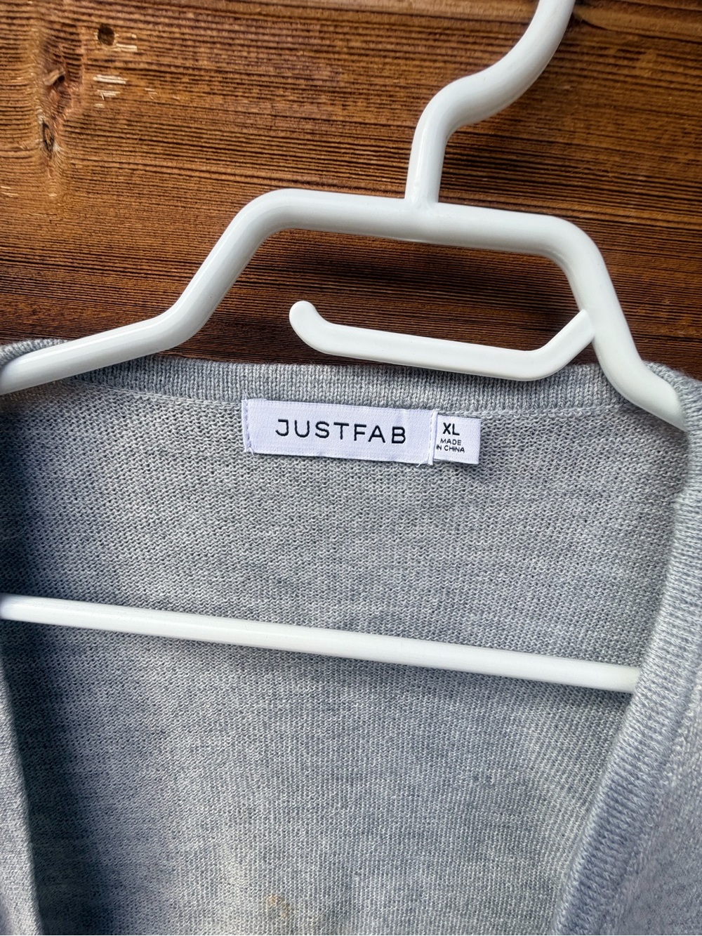 JustFab Light Gray Women's V-Neck Knit Sweater